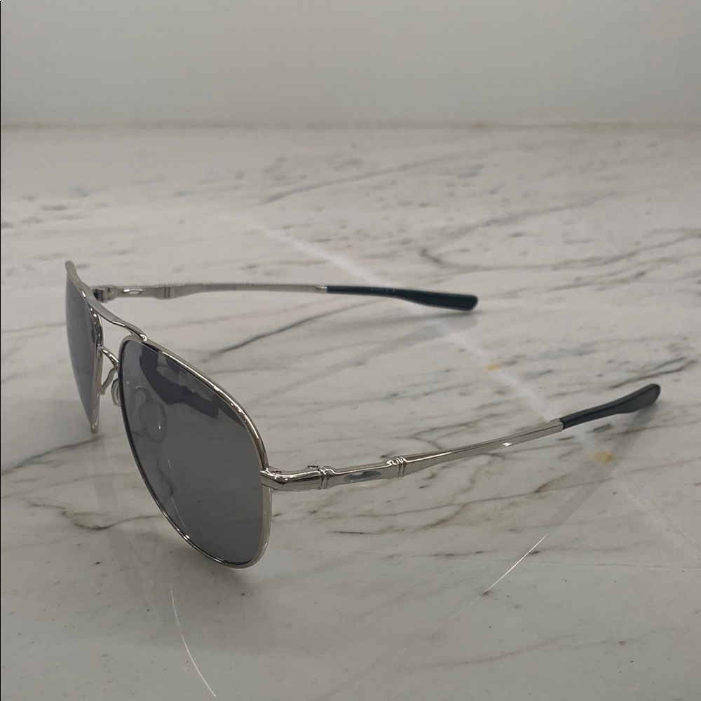 Oakley Silver Aviator Sunglasses - Picture 4 of 5